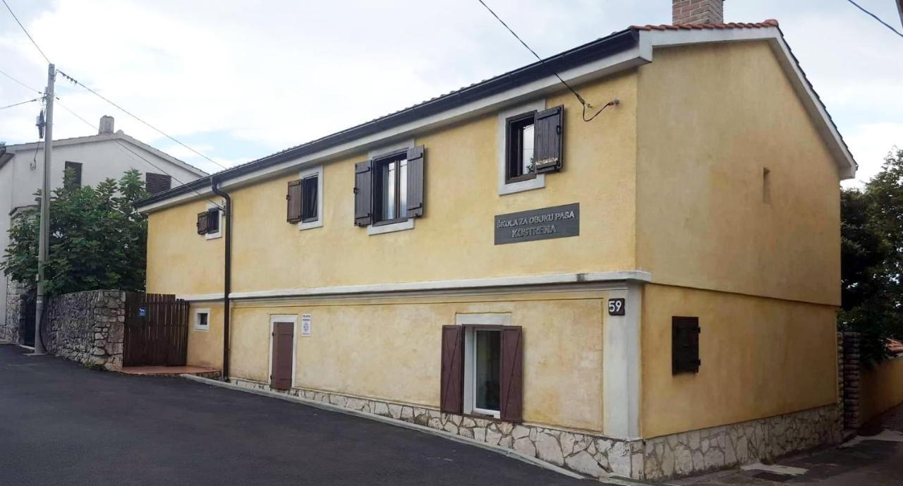 Apartment Ela, Kostrena Rijeka Eksteriør billede