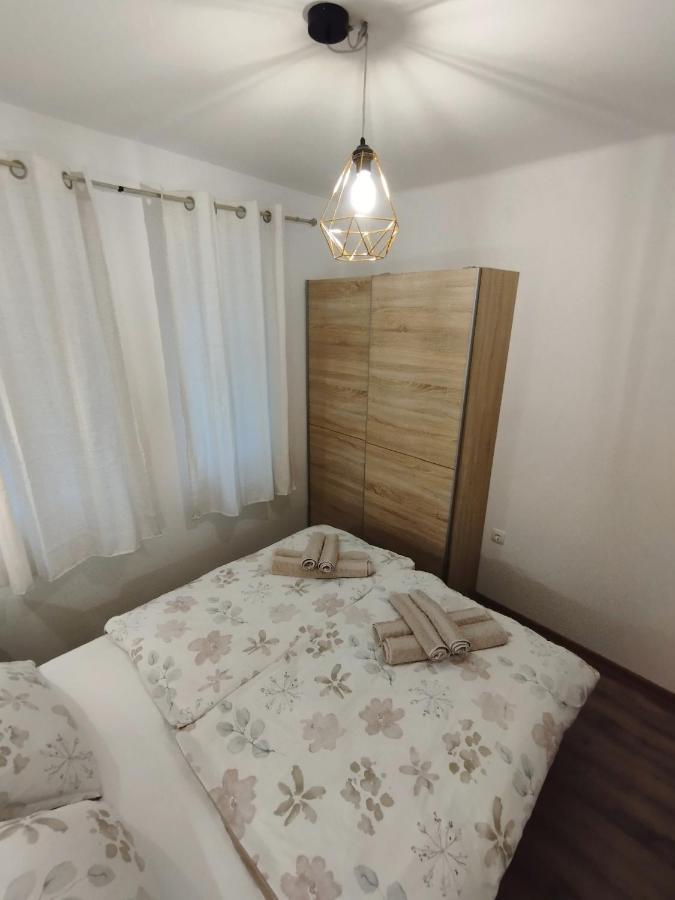 Apartment Ela, Kostrena Rijeka Eksteriør billede