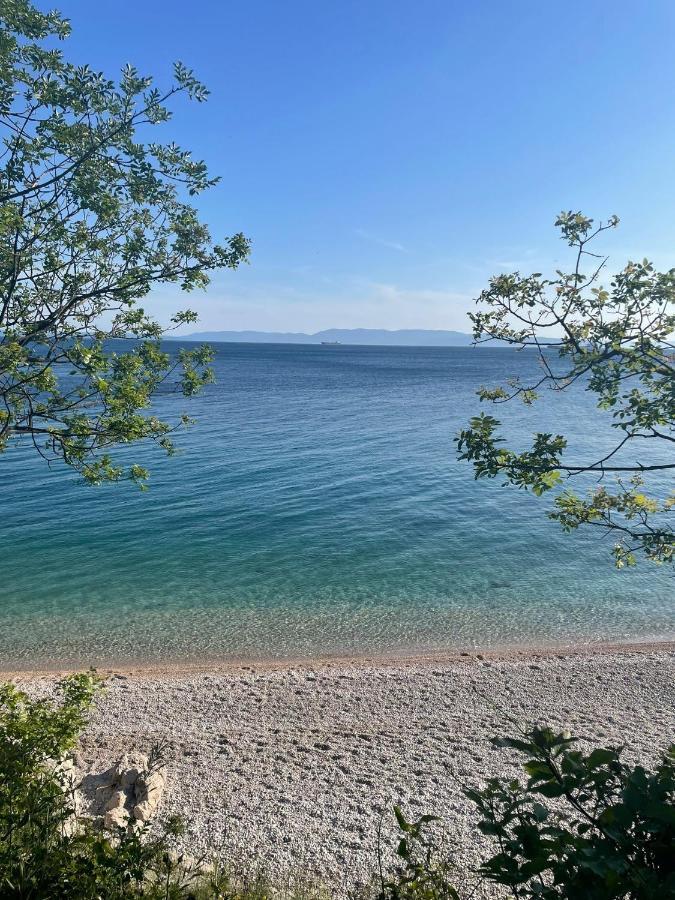 Apartment Ela, Kostrena Rijeka Eksteriør billede