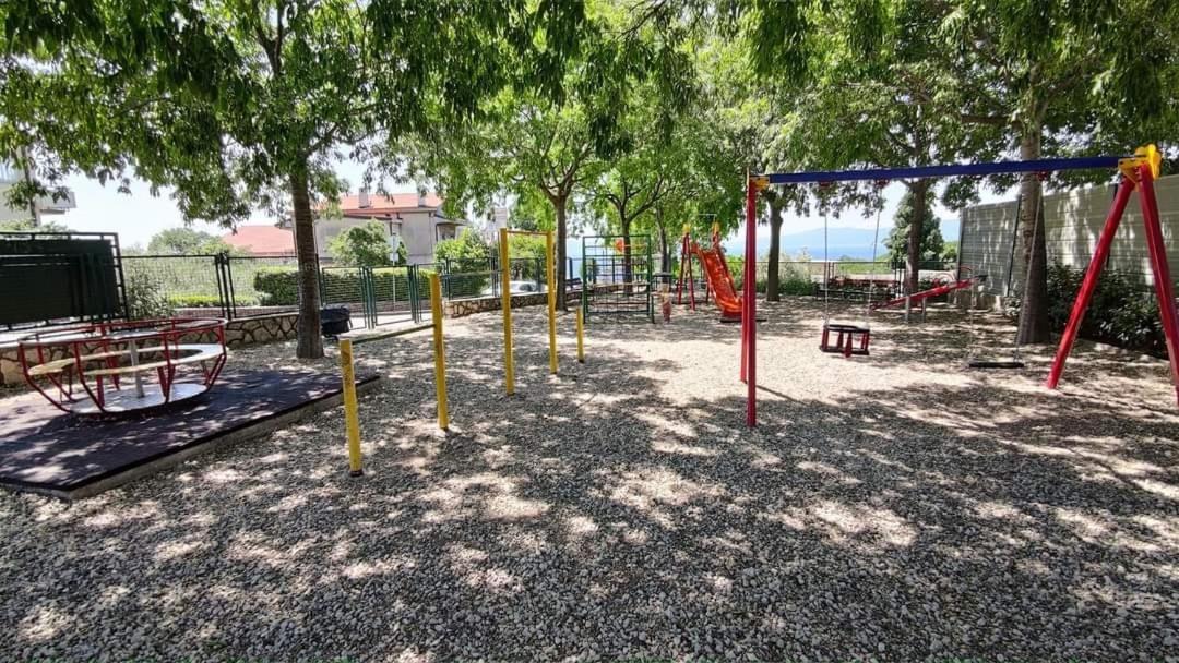 Apartment Ela, Kostrena Rijeka Eksteriør billede