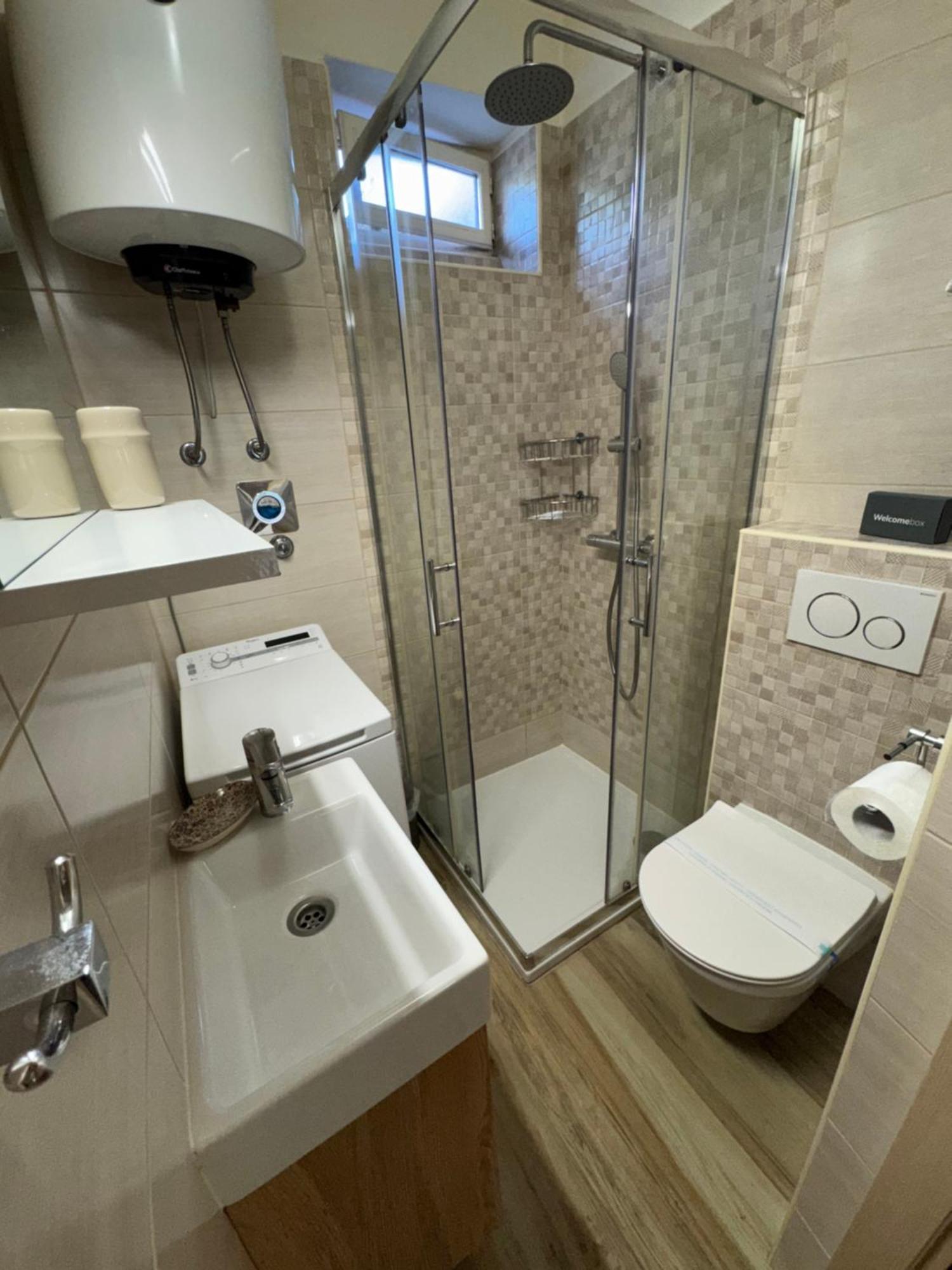 Apartment Ela, Kostrena Rijeka Eksteriør billede